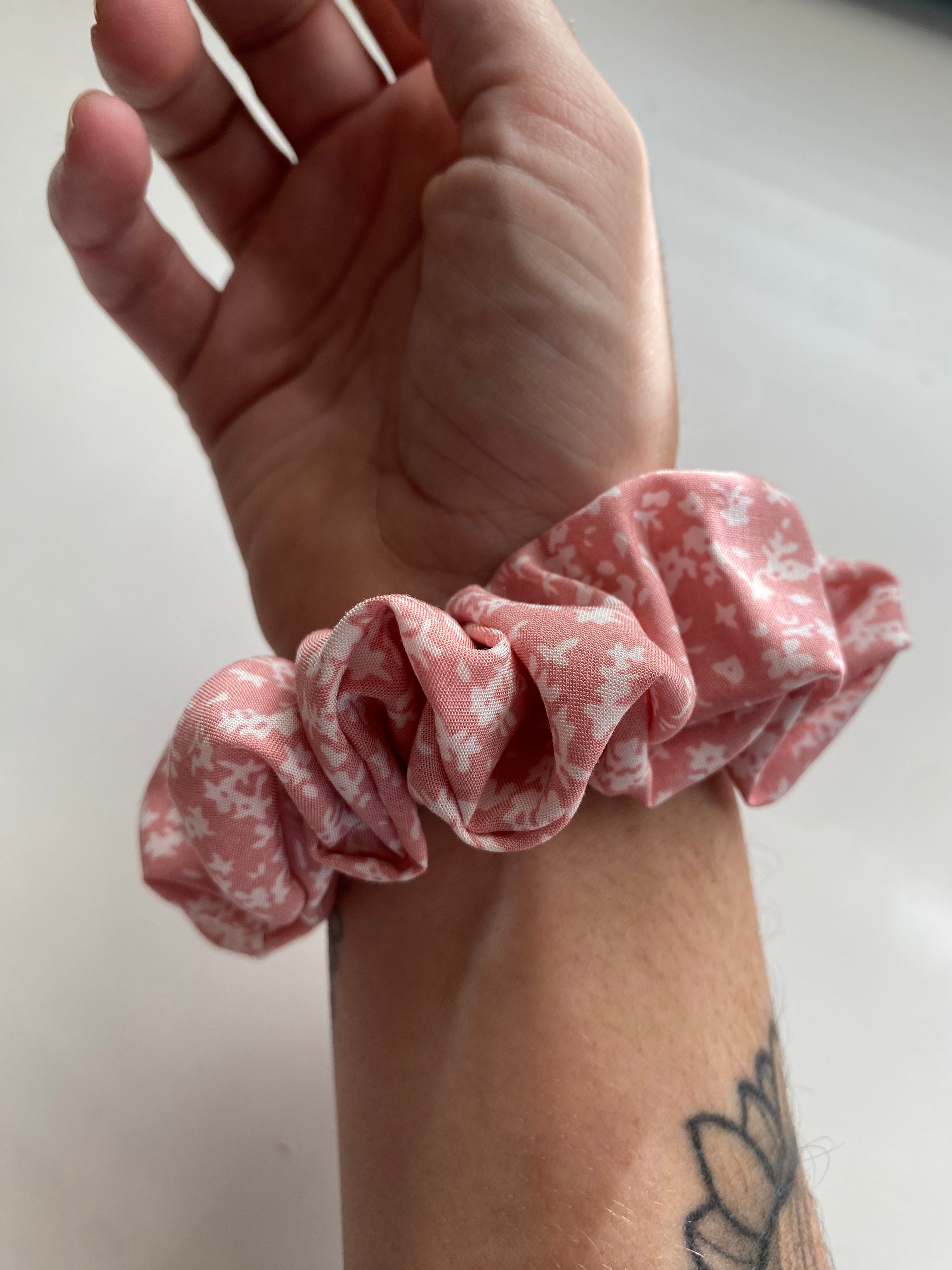 Scrunchies - Ditsy Pink Floral