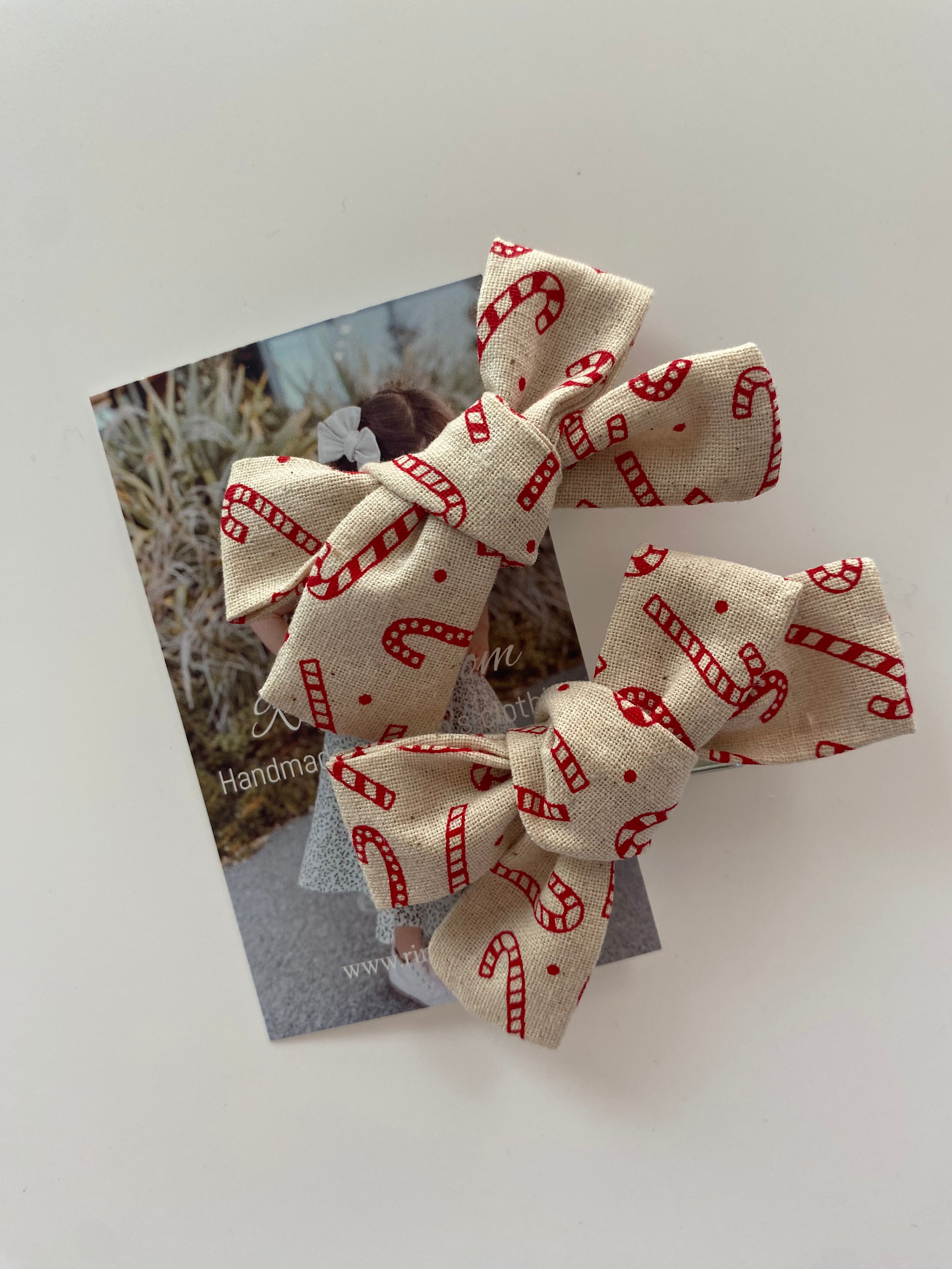 Mini knotted bows - Candy Cane Lane